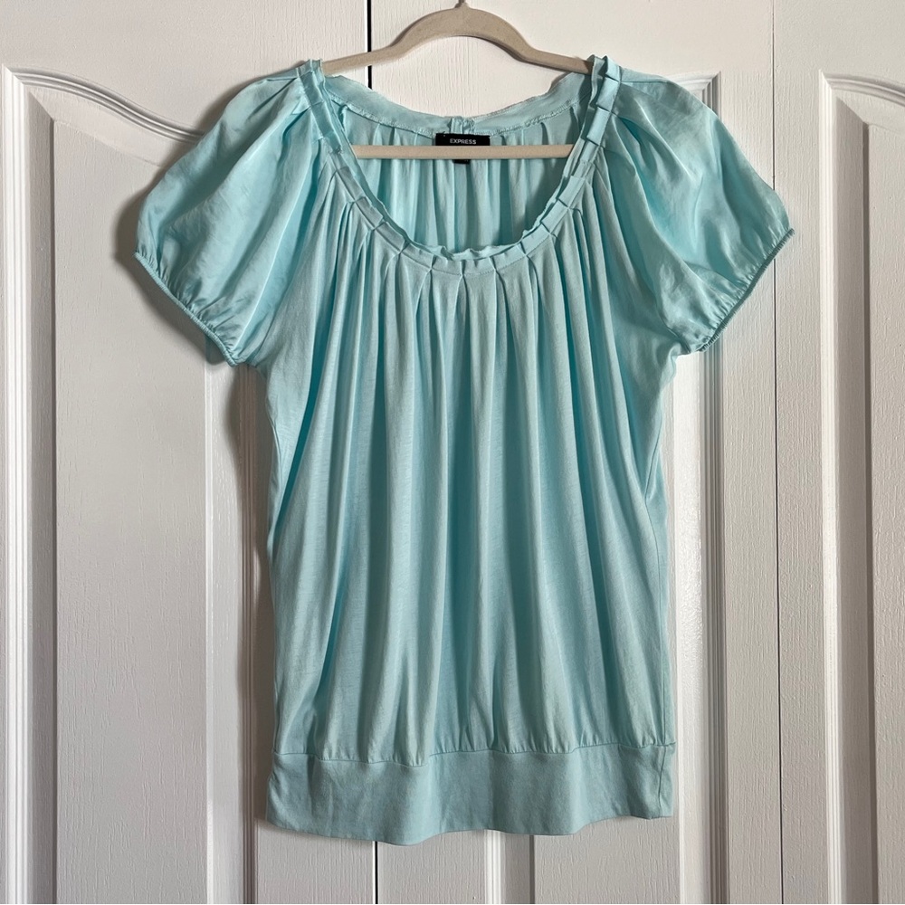 Express light blue teal short sleeve top shirt M